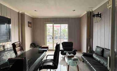 DIJUAL RUKO BOULEVARD HIJAU DI HARAPAN INDAH DENGAN LOKASI STRATEGIS