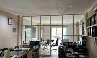 DIJUAL RUKO BOULEVARD HIJAU DI HARAPAN INDAH DENGAN LOKASI STRATEGIS