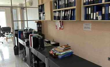 DIJUAL RUKO BOULEVARD HIJAU DI HARAPAN INDAH DENGAN LOKASI STRATEGIS