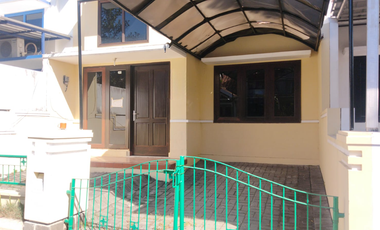 Rumah citraland utama selangkah dari Gwalk disewakan murah banget