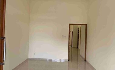 Rumah Baru Klasik Luas Mewah di Sumber dekat Manahan Solo Kota