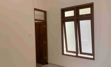 Rumah Baru Klasik Luas Mewah di Sumber dekat Manahan Solo Kota