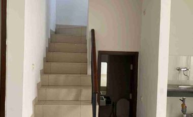 Rumah Cantik di Green Lake City