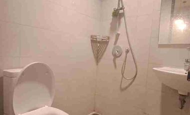 Condohouse green royal