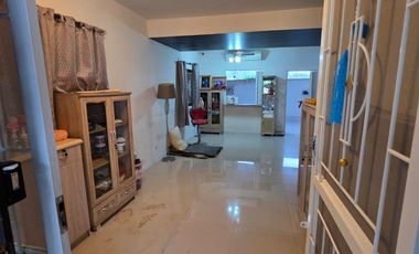 Great Value!  Townhouse for Sale – Pruksa 63 Village, Bangkadi – Pathum Thani Corner unit with spacious side yard, total area 30.2 sq.wah (≈121 m²) an