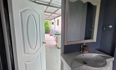 Great Value!  Townhouse for Sale – Pruksa 63 Village, Bangkadi – Pathum Thani Corner unit with spacious side yard, total area 30.2 sq.wah (≈121 m²) an