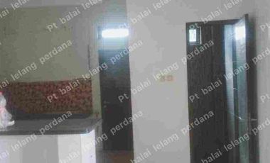 townhouse.    cmn. ada.  4. rmh.      one. gate.      jual.  super. muraah.          cpt. dpt. selama. iklan. masih. tayang.      8. menit. ke. ps. ciputat. mrt. kereta. semua. dkt.