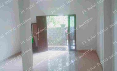 townhouse.    cmn. ada.  4. rmh.      one. gate.      jual.  super. muraah.          cpt. dpt. selama. iklan. masih. tayang.      8. menit. ke. ps. ciputat. mrt. kereta. semua. dkt.