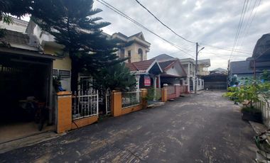 DIJUAL RUMAH 2 LANTAI PHDM XII KALIDONI PALEMBANG