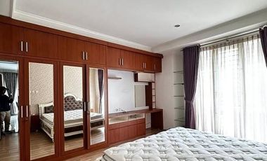 RUMAH MEWAH STRATEGIS PRIVATE POOL DI CLUSTER KEMANG