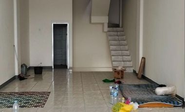 RUKO GANDENG MURAH !!! Ramai strategis di pinggir jalan kemang raya Depok
