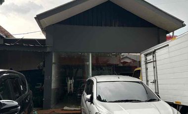 Dijual Rumah Cocok Untuk Tempat Usaha Di Mainroad Naripan Bandung