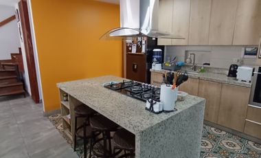 Duplex 4 Dormitorios En Condominio