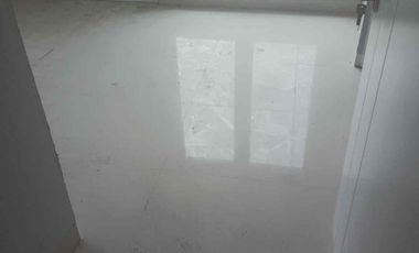 satu2 nya. townhouse. selatannya. jkt. termurah.     lingkungan. asri.    one. gate.