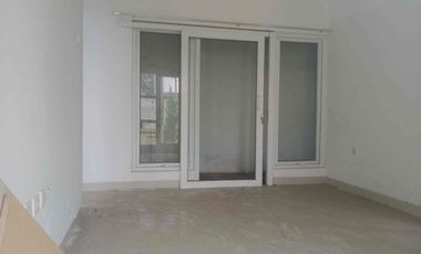 satu2 nya. townhouse. selatannya. jkt. termurah.     lingkungan. asri.    one. gate.