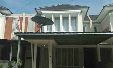 For Rent Rumah 2 Lantai Semi Furnished