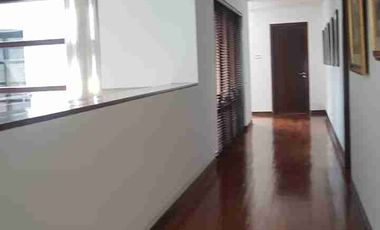 Disewakan Rumah Full Furnished Siap Huni di Jl. Cokroaminoto, Menteng