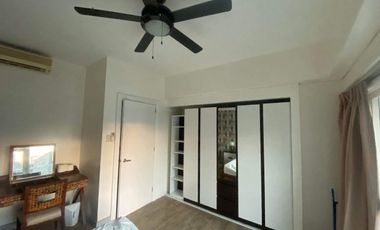 Corner 1BR with balcony and parking slot The Manansala Rockwell