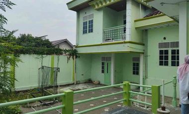 Disewakan Rumah besar lokasi tengah kota Demang Lebar Daun