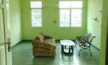 Disewakan Rumah besar lokasi tengah kota Demang Lebar Daun