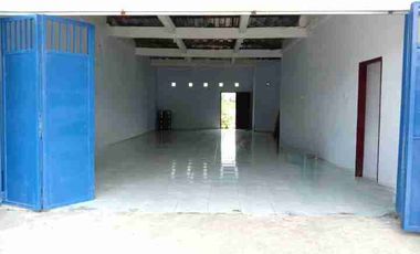 Rumah usaha dijual murah, Lokasi strategis Di Jalan, Kwatu, Mojoanyar, Mojokerto