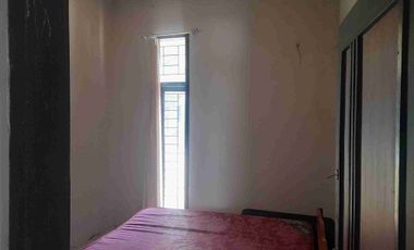 Rumah vila tanah luas ada kolam renang di komplek sabda alam