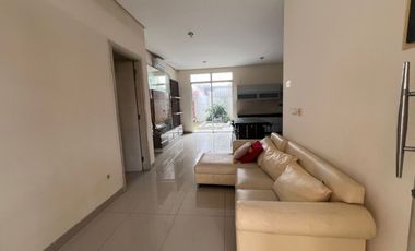 Disewa Rumah 2 Lantai Siap Huni Bagus Green Lake City Cluster Amerika Latin Jakarta Barat