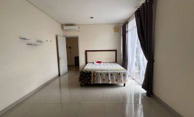 Disewa Rumah 2 Lantai Siap Huni Bagus Green Lake City Cluster Amerika Latin Jakarta Barat