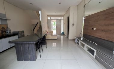 Disewa Rumah 2 Lantai Siap Huni Bagus Green Lake City Cluster Amerika Latin Jakarta Barat
