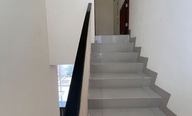 Disewa Rumah 2 Lantai Siap Huni Bagus Green Lake City Cluster Amerika Latin Jakarta Barat