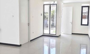 JUAL RUMAH KONSEP RUMAH TUMBUH DI TAMAN HOLIS INDAH 1