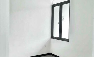 JUAL RUMAH KONSEP RUMAH TUMBUH DI TAMAN HOLIS INDAH 1