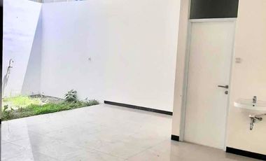 JUAL RUMAH KONSEP RUMAH TUMBUH DI TAMAN HOLIS INDAH 1