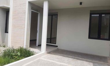 JUAL RUMAH KONSEP RUMAH TUMBUH DI TAMAN HOLIS INDAH 1