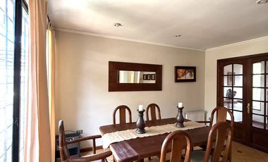 Casa 5 Dormitorios, 3 Baños, 208 M2 Útil , 282 M2 Total