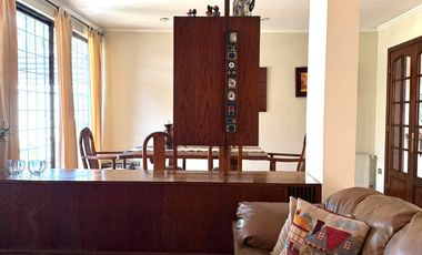 Casa 5 Dormitorios, 3 Baños, 208 M2 Útil , 282 M2 Total