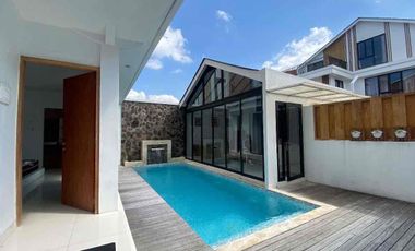 For Sale or rent  luxury villa walking distance nuanu beach on jalan pantai nyanyi