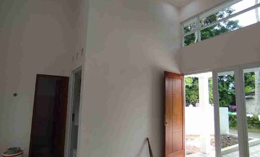 rumah baru di selatan pasar godean, dekat calon POLDA DIY