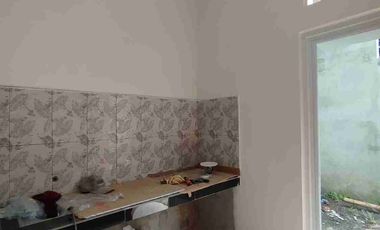 rumah baru di selatan pasar godean, dekat calon POLDA DIY