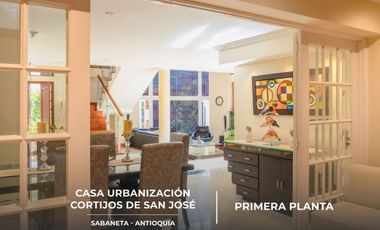Casa en Conjunto Residencial Cortijos de San José – Sabaneta, Antioquia