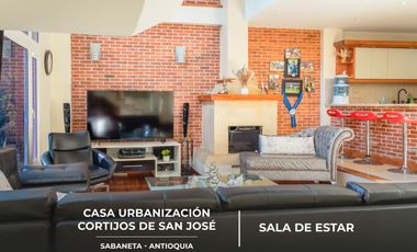 Casa en Conjunto Residencial Cortijos de San José – Sabaneta, Antioquia