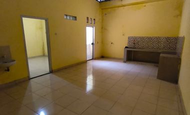 For Quick Sale: Move-In Ready Home Facing a Green Park in a City Cluster