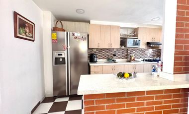 Venta casa moderna altos del poblado