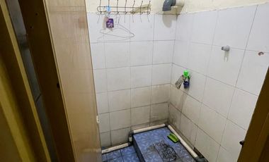 SALE! HOUSE AT PONDOK UNGU PERMAI BLOK LL4 NO. 2 THERES KIOS AT FRONT OF HOUSE