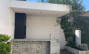 Casa en Renta en esquina con recámara en planta baja , Las Lomas Sector Bosques Gaarcia NL