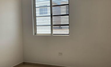 Casa en Renta en esquina con recámara en planta baja , Las Lomas Sector Bosques Gaarcia NL