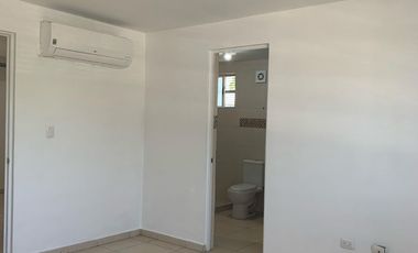 Casa en Renta en esquina con recámara en planta baja , Las Lomas Sector Bosques Gaarcia NL