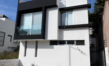 RENTA DE RESIDENCIA BOSQUES VALLARTA ZAPOPAN