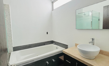 RENTA DE RESIDENCIA BOSQUES VALLARTA ZAPOPAN