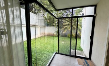 CONSULTORIO MEDICO COMPARTIDO CON DR. GINECOLOGO, INCLUIDO TODOD LOS SERVICIOS